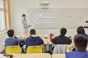 北京一土學校校園環境