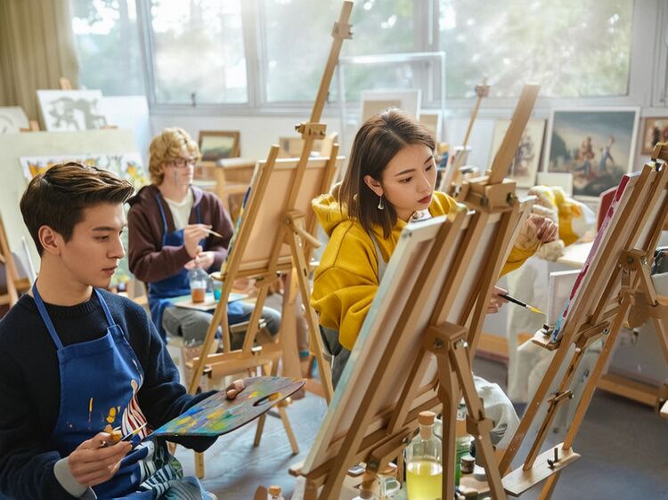 洛灣國(guó)際中學(xué)是私立學(xué)校嗎